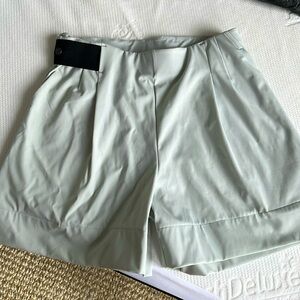 ADAY short sz small NWOT